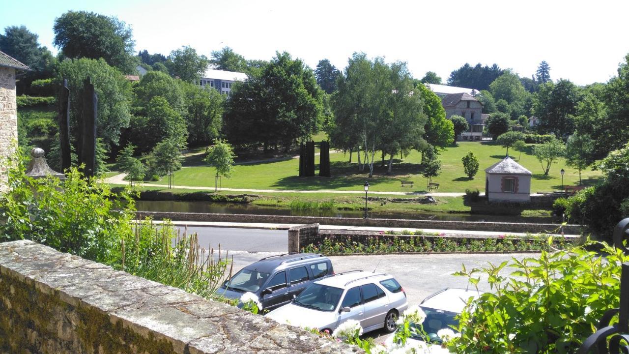 Le Petit Papillon Bed & Breakfast Eymoutiers  Dış mekan fotoğraf